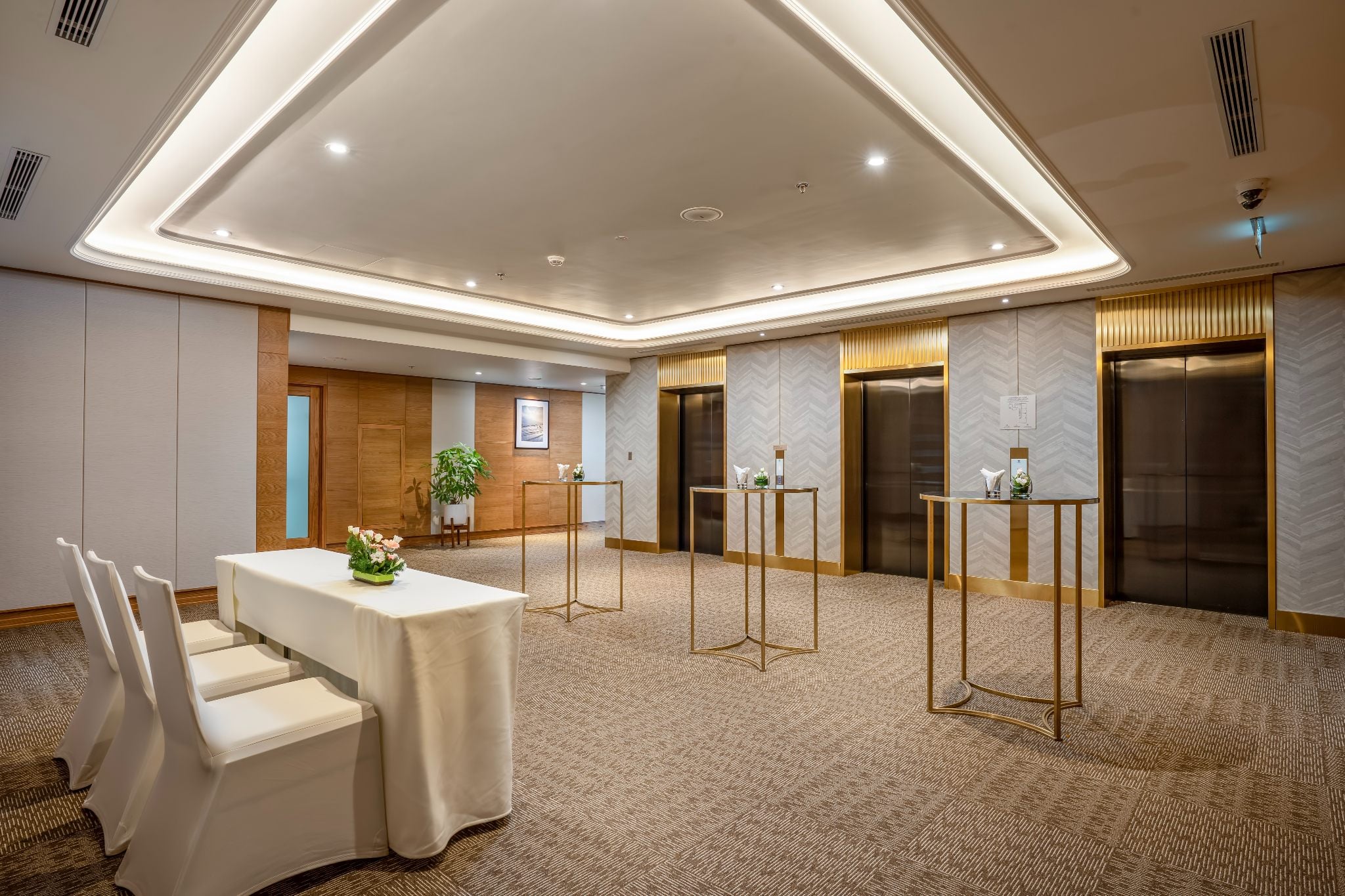 Meeting Room - Foyer