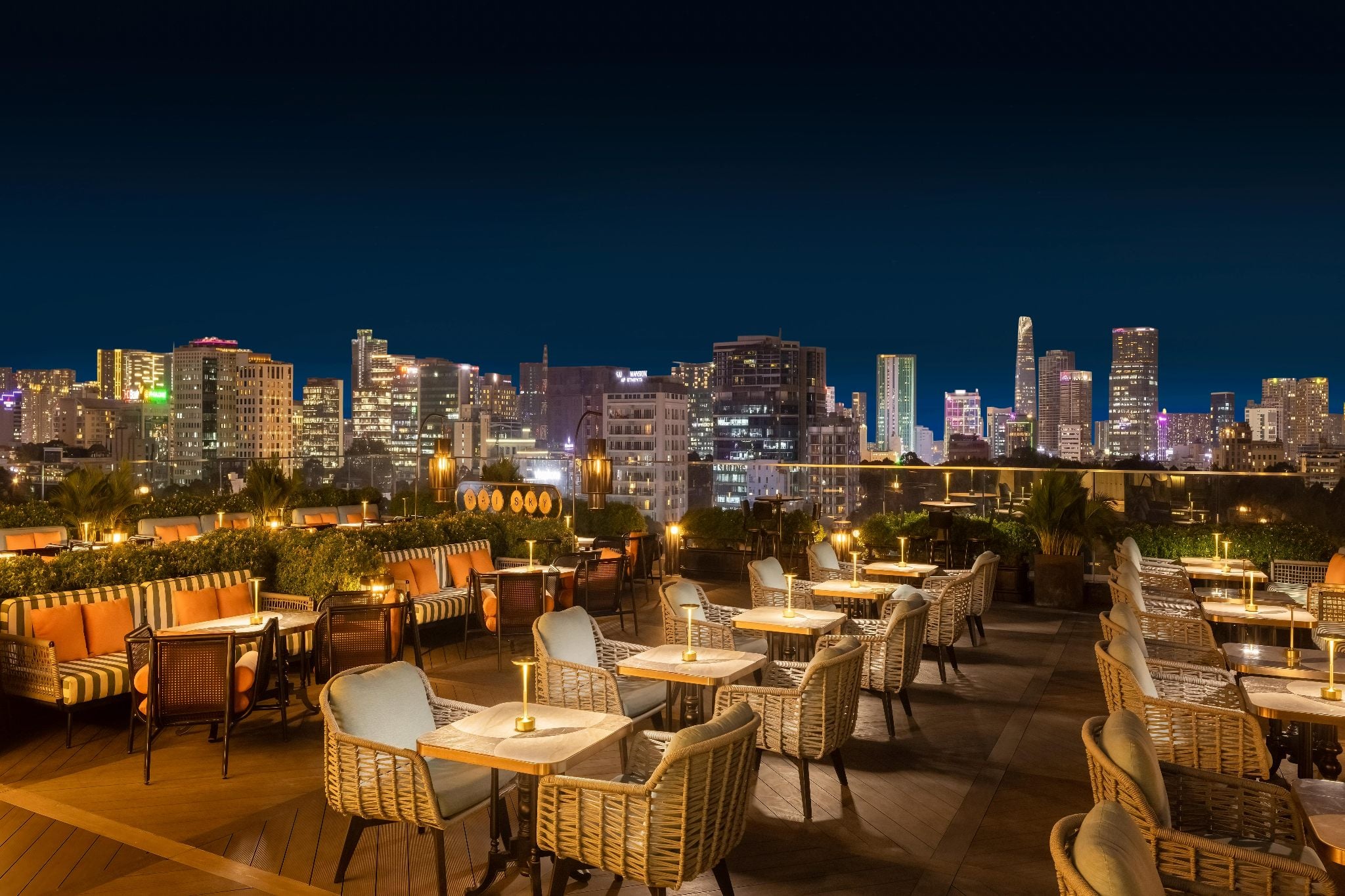 Mai Sky Rooftop Bar