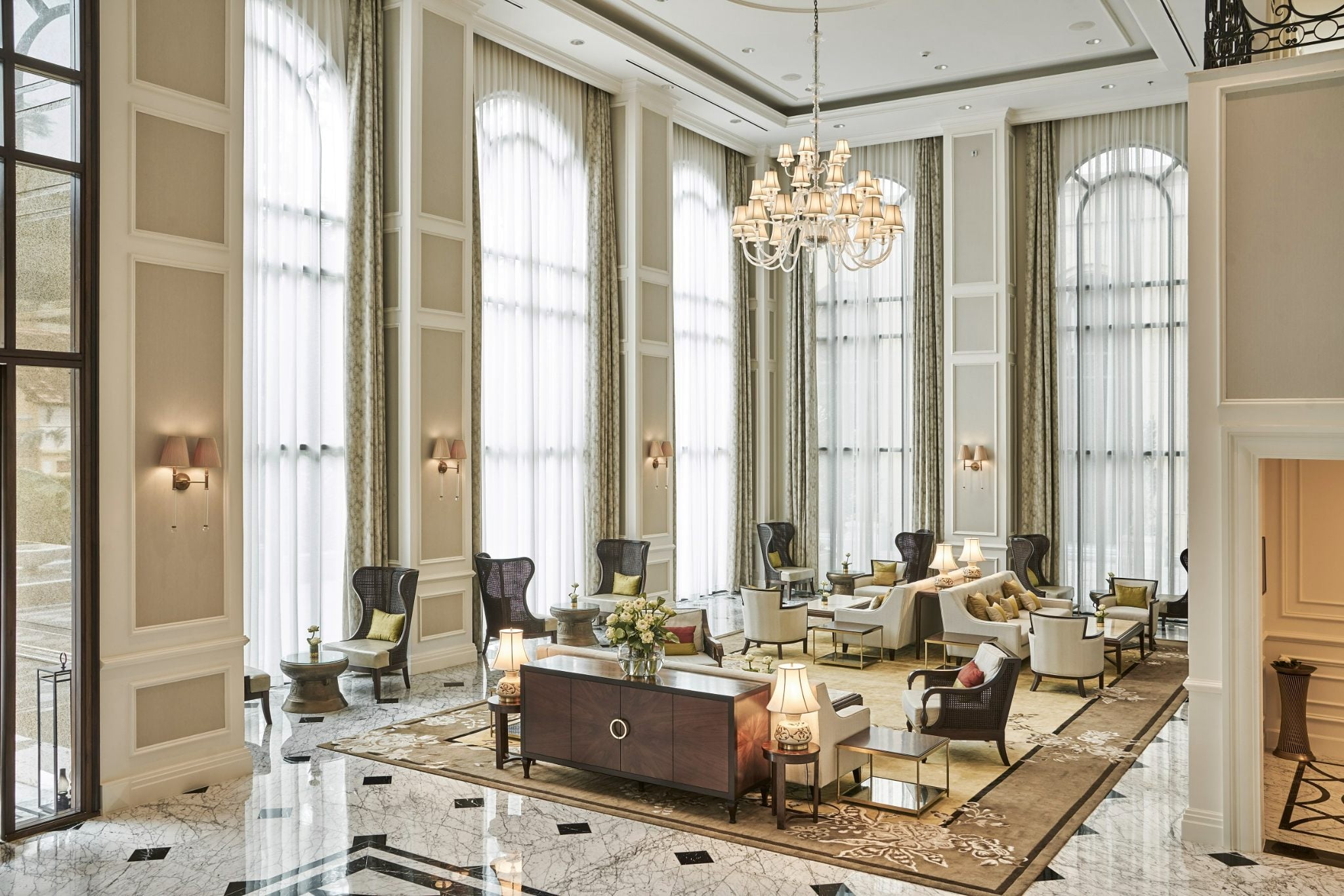 Thơm Lounge