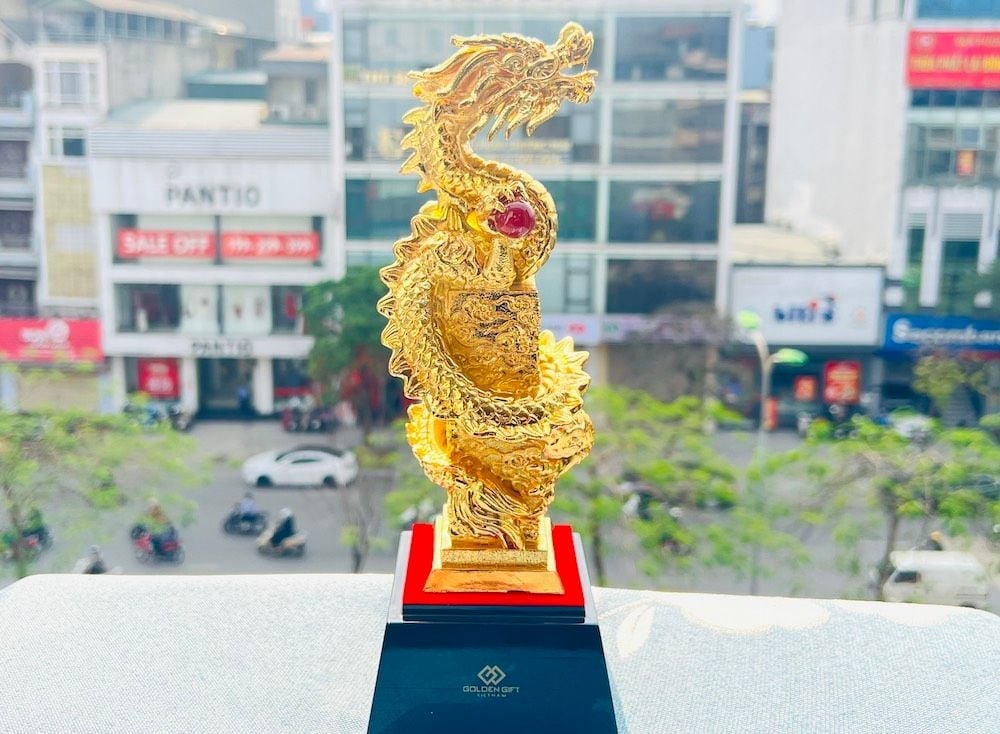 Tượng rồng vàng kim long vượng cát mạ vàng
