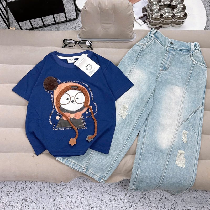 Bộ jean dài bé gái gấu trúc kiếng