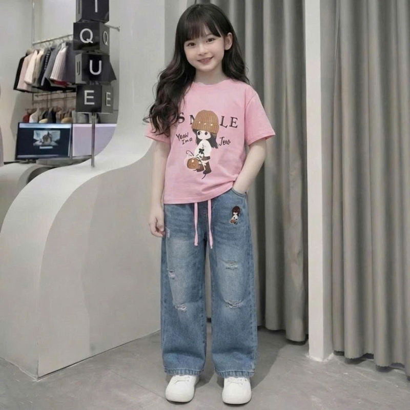 Bộ jean dài bé gái hình cô gái nón