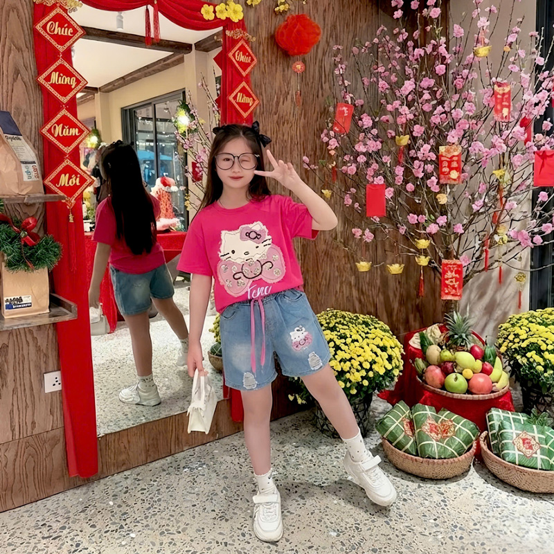 Bộ short jean bé gái Kitty nơ