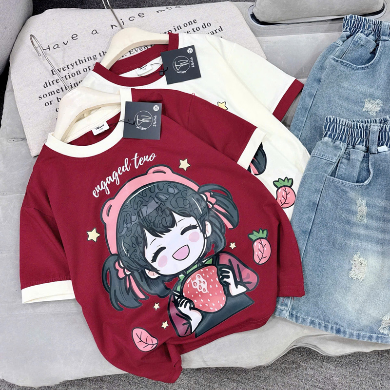 Bộ short jean bé gái cô gái tai nghe