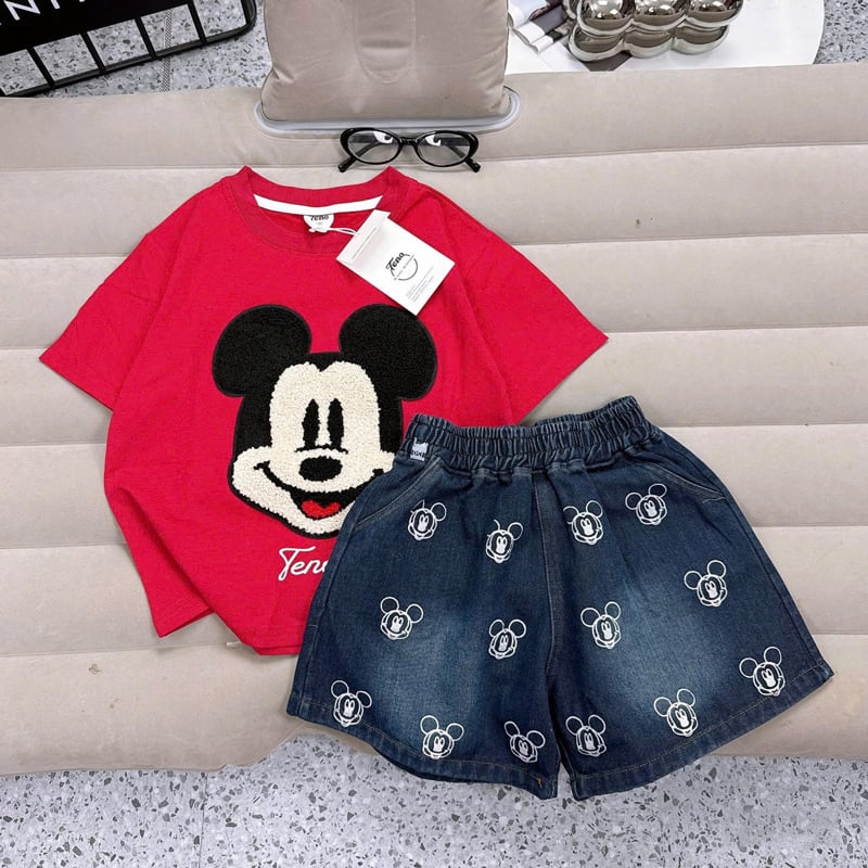 Bộ short jean bé gái Mickey lông xù