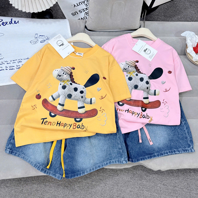 Bộ short jean bé gái ngựa Happy