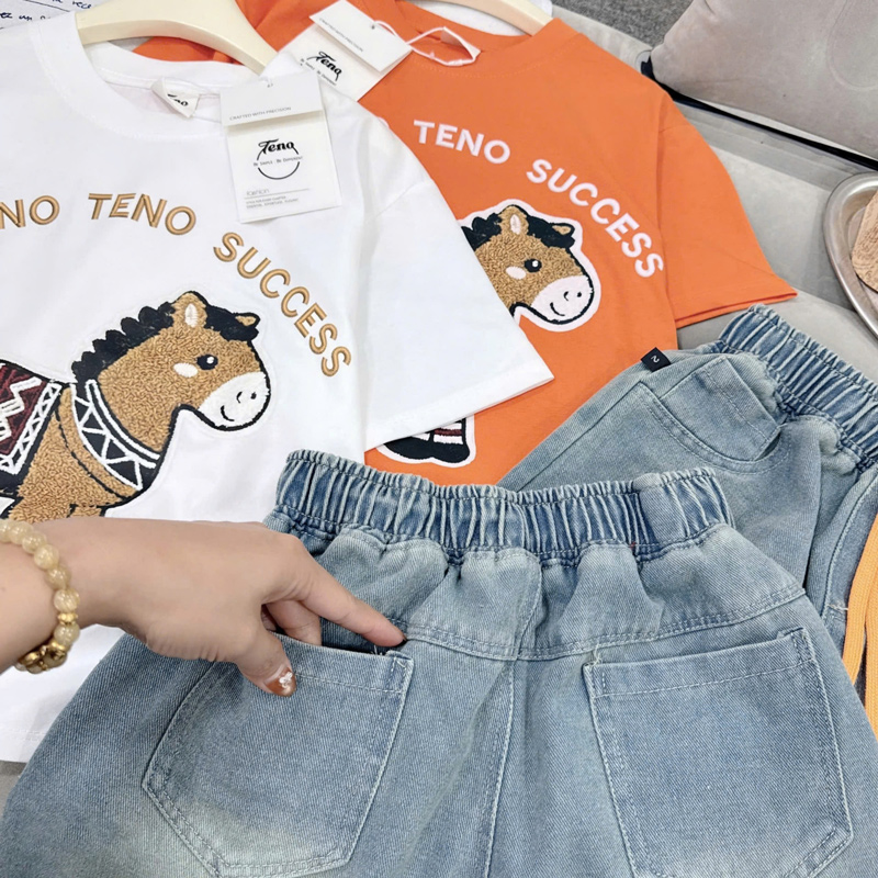 Bộ short jean bé gái ngựa xù Win