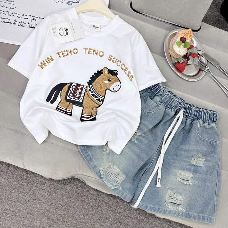 Bộ short jean bé gái ngựa xù Win