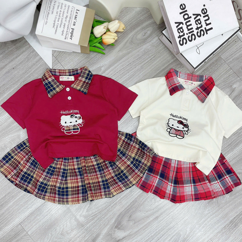 Bộ váy bé gái caro Kitty
