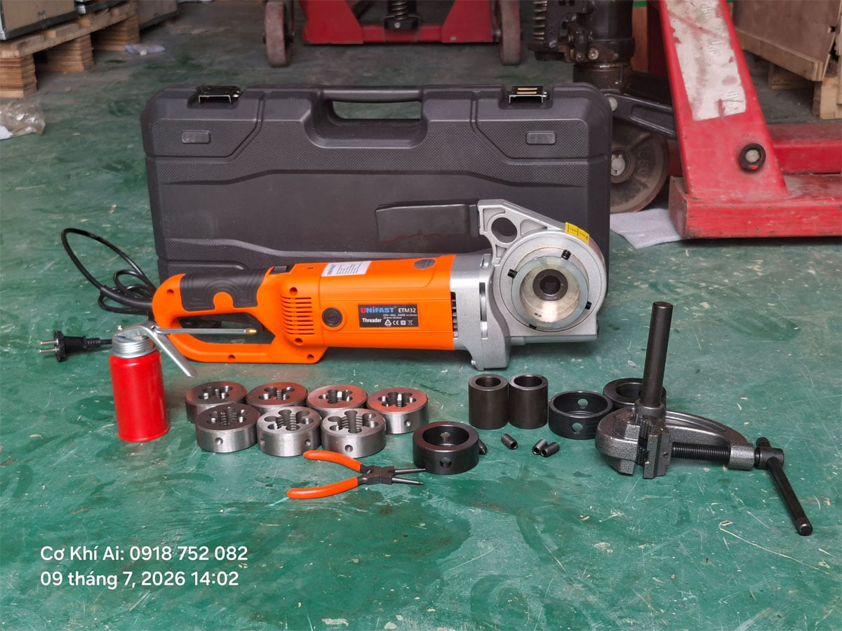 Bộ phụ kiện đi kèm máy tiện ren Unifast ETM-32