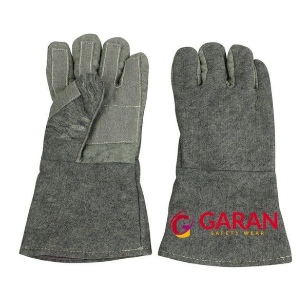 Găng tay sợi carbon có 2 kích cỡ