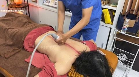 Giác nhiệt & Xông ngải cứu: Công thức nâng cấp menu Dưỡng sinh Thân - Tâm cho spa hiện đại