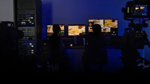 CUỘC CÁCH MẠNG HỢP NHẤT LIVE PRODUCTION VÀ HẬU KỲ ĐIỆN ẢNH