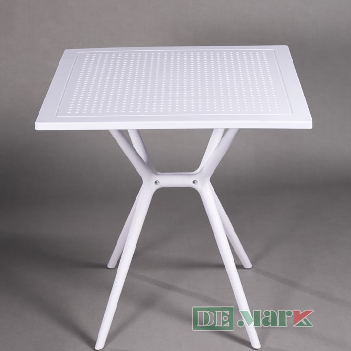 Bàn nhựa vuông ngoài trời MTN3024