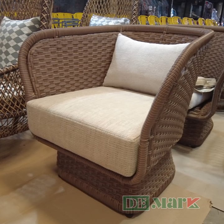 ghế ban công giả mây MT2060 với ghế nệm dày 15cm, khung nhôm