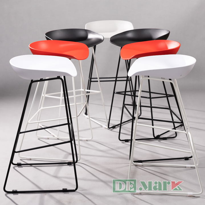 Ghế bar MTN3021 sử dụng tại đảo bếp hiện đại