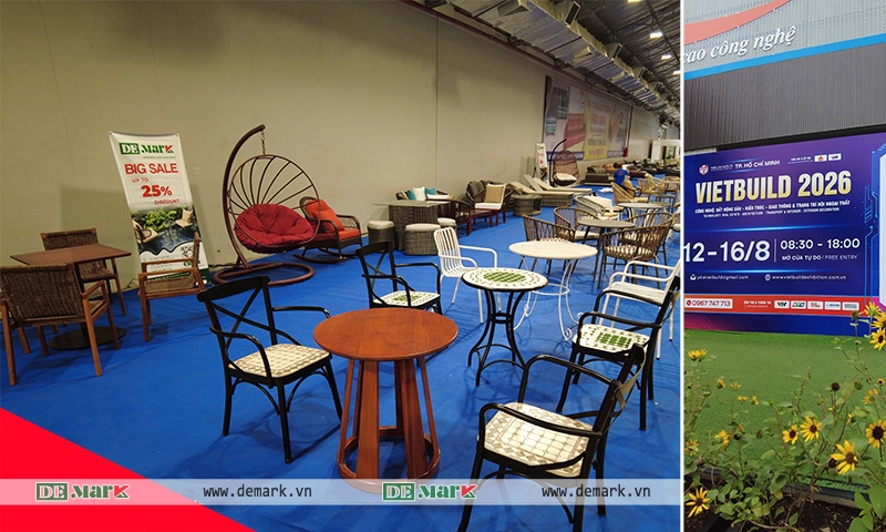 Gian hàng Demark Furniture tại Vietbuild TP.HCM 2026 trưng bày bàn ghế sân vườn và nội thất nhựa giả mây