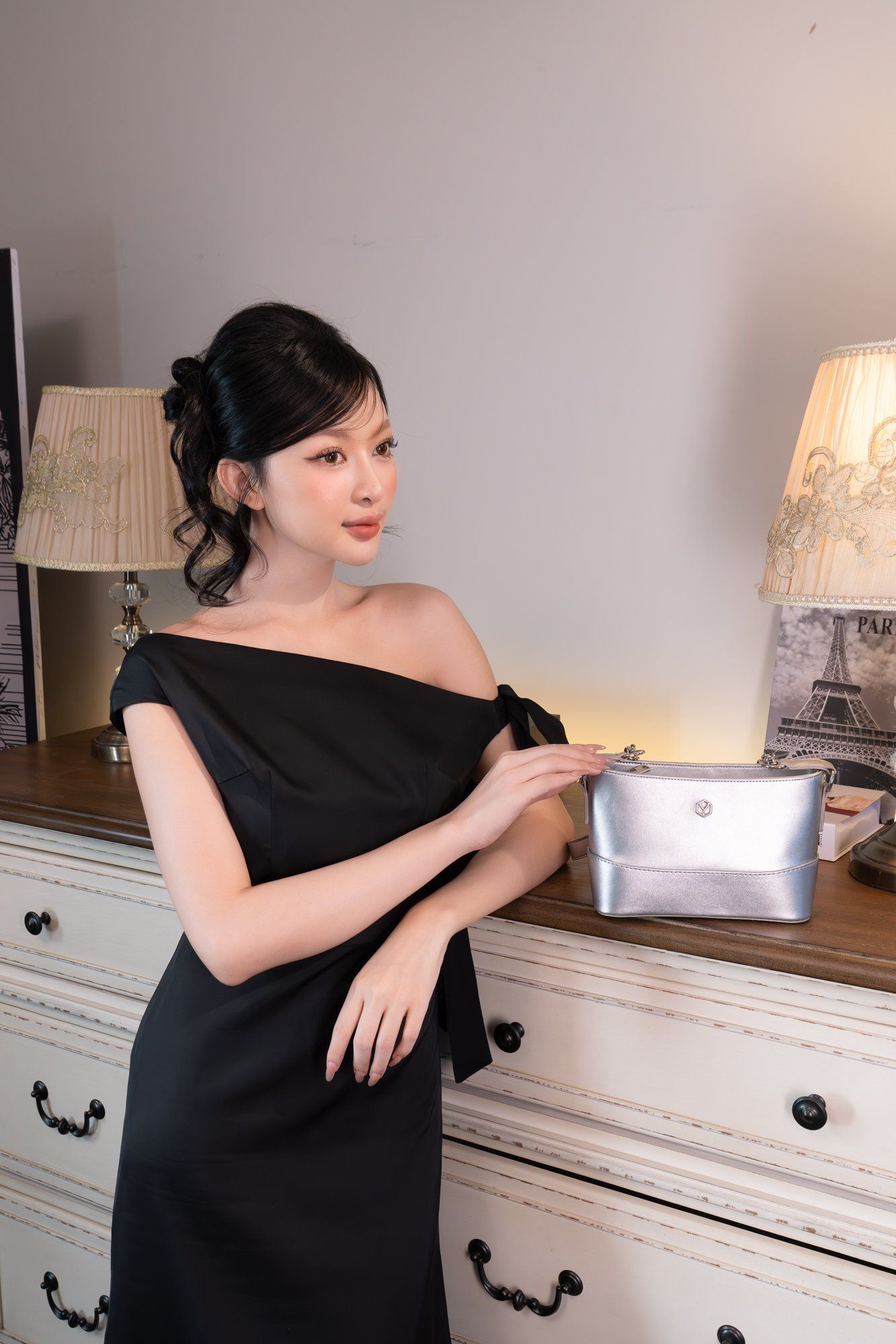 Túi Yuumy (Thời trang nữ đi tiệc size 20 - Túi đeo chéo da Glossy YN183)