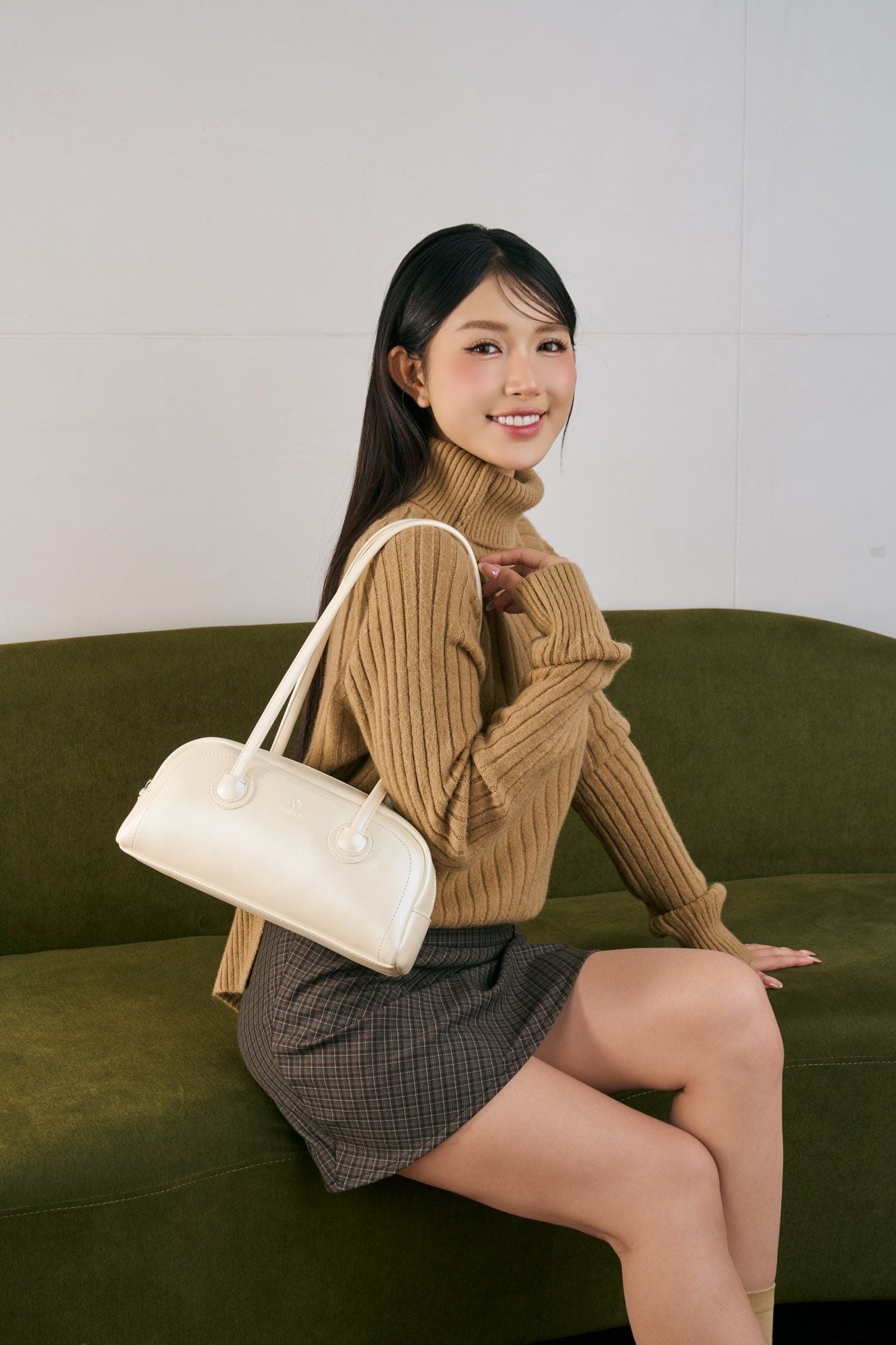 Túi Yuumy (Thời trang nữ kẹp nách thanh lịch - Túi đeo vai da Glossy YN309)