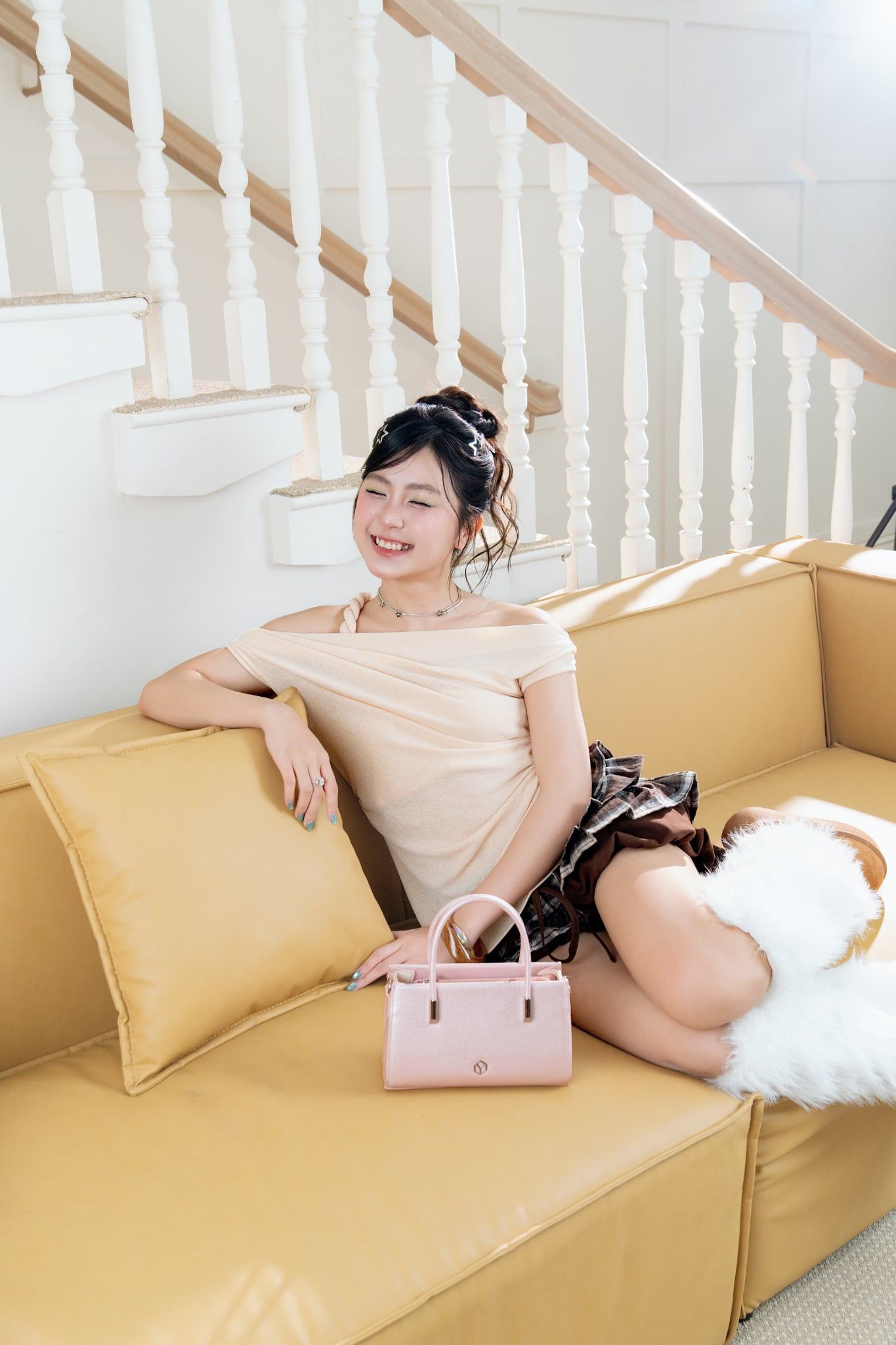 Túi đeo chéo nữ Yuumy YN283 (Màu Hồng ngọc trai)