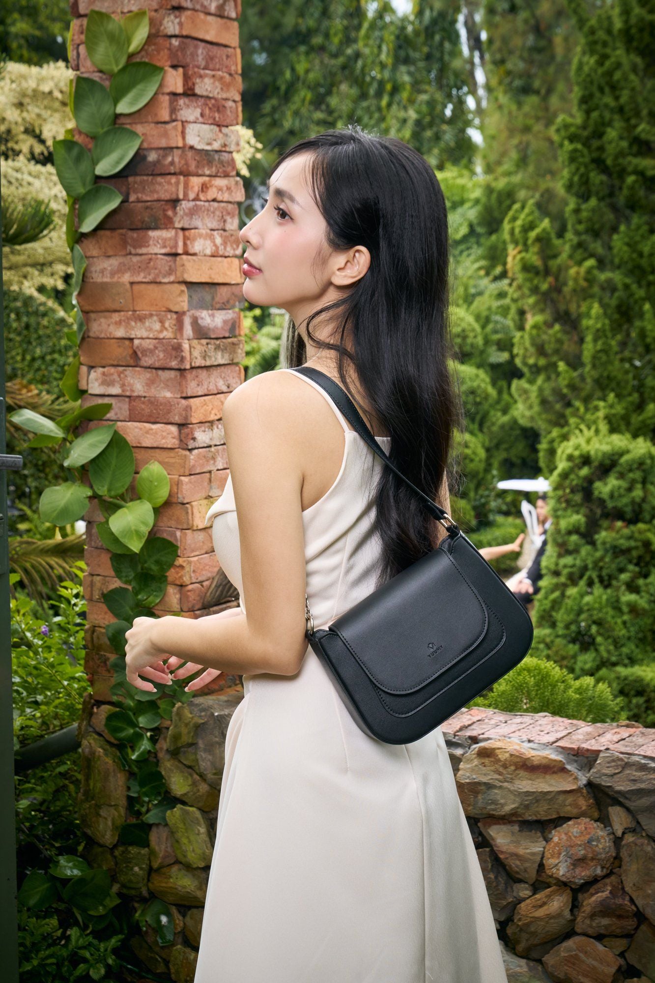 Túi Yuumy (Thời trang nữ nắp gập bo viền tối giản size 22 - Túi đeo vai da Seasand YN342)