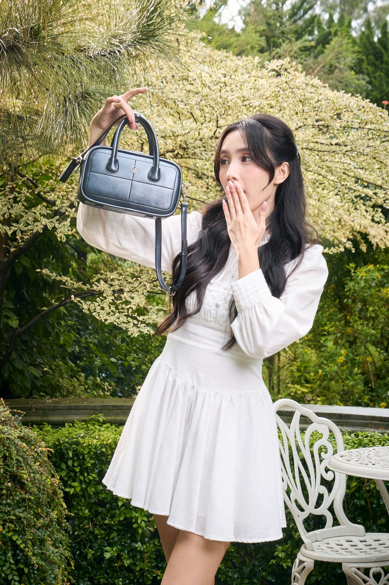 Túi Yuumy (Thời trang nữ bo góc phối chỉ nổi size 23 - Túi đeo chéo da Glossy YN303)