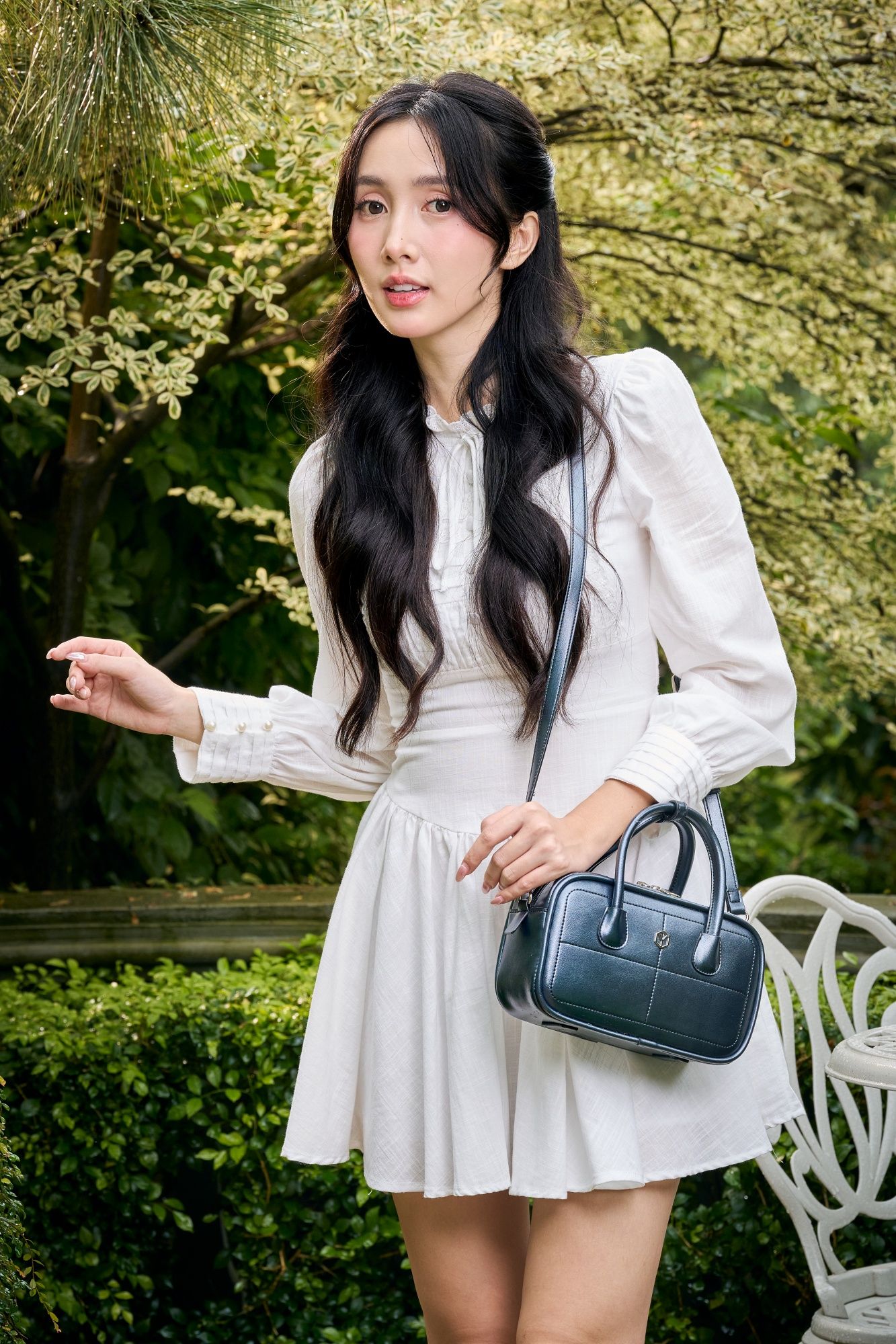 Túi Yuumy (Thời trang nữ bo góc phối chỉ nổi size 23 - Túi đeo chéo da Glossy YN303)