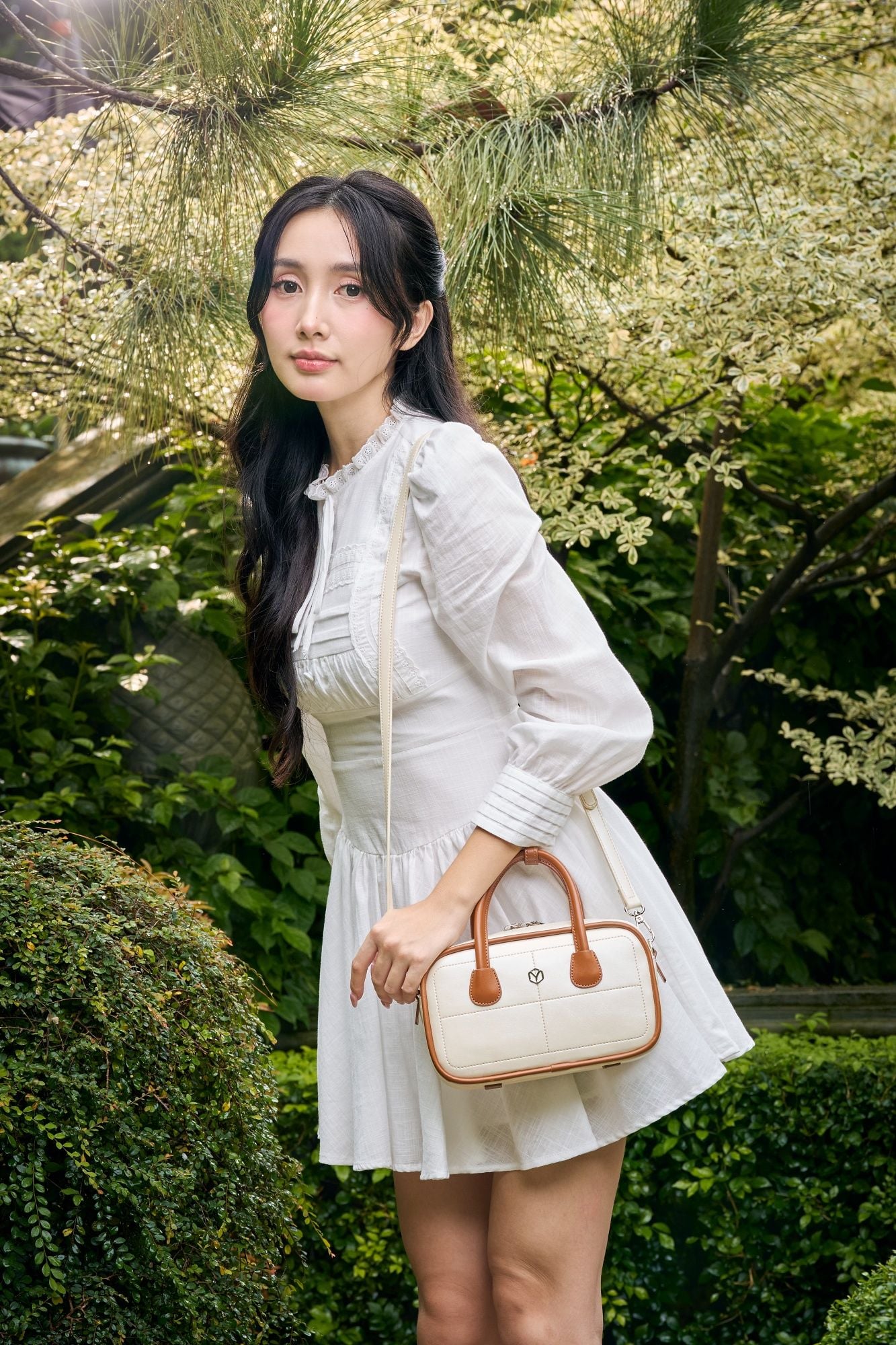 Túi Yuumy (Thời trang nữ bo góc phối chỉ nổi size 23 - Túi đeo chéo da Glossy YN303)