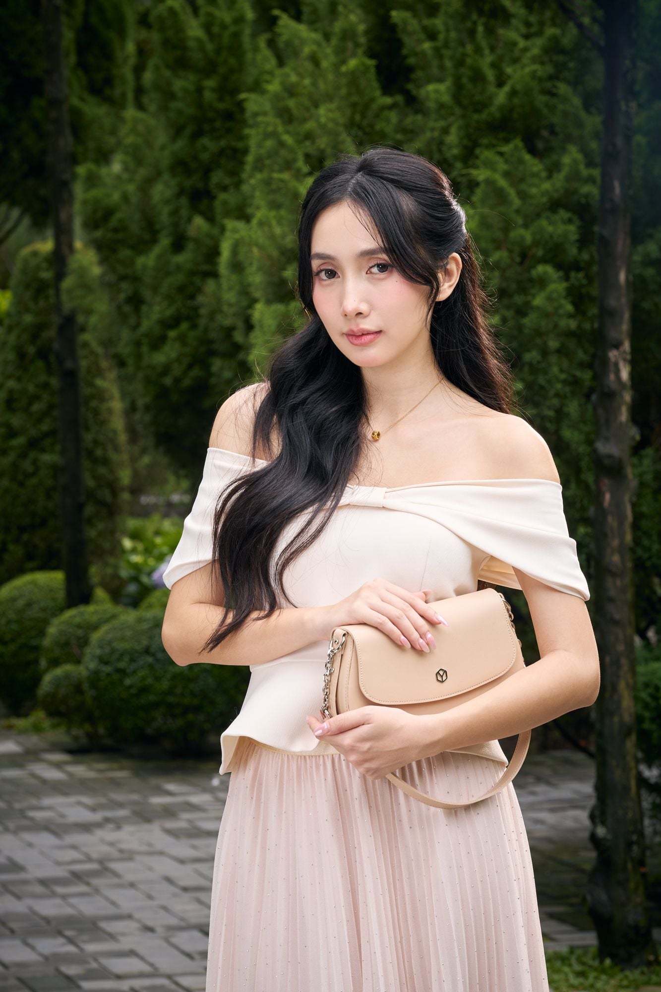 Túi Yuumy (Thời trang nữ nắp gập dáng cong size 24 - Túi đeo vai da Seasand YN340)