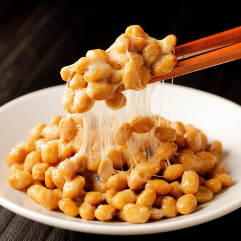 Nattokinase là gì? Lợi ích, cơ chế phòng ngừa đột quỵ và hướng dẫn chọn sản phẩm