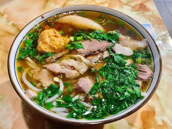 quán ăn gần Hỏa Lò