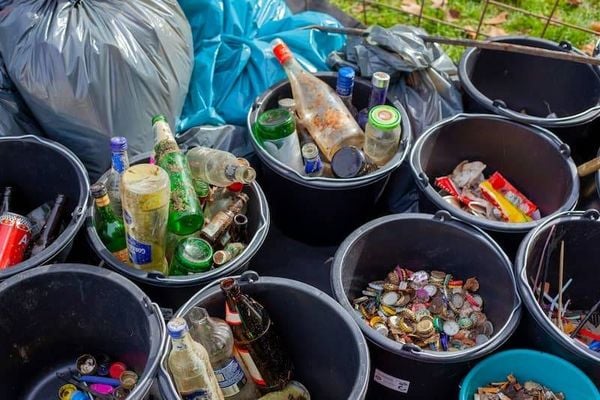 thiết kế thời trang tái chế