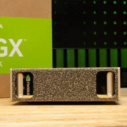 NVIDIA DGX Spark AI: 'Siêu máy tính mini' tăng hiệu năng gấp 2,5 lần, tối ưu hóa cực mạnh cho Video AI và Mod game