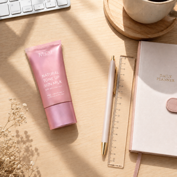 Makeup văn phòng cho da khô ngồi máy lạnh: Giữ nền ẩm mướt 8h