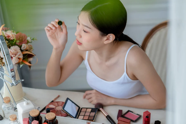 Cách trang điểm tự nhiên kiểu Hàn Quốc trong trẻo, nhẹ nhàng