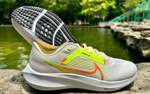 Giày chạy bộ Nike Pegasus 40