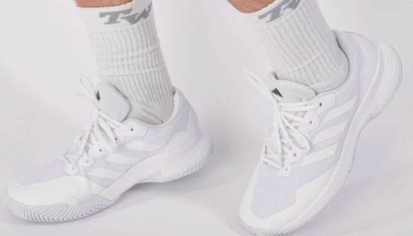 giày pick adidas Gamecourt