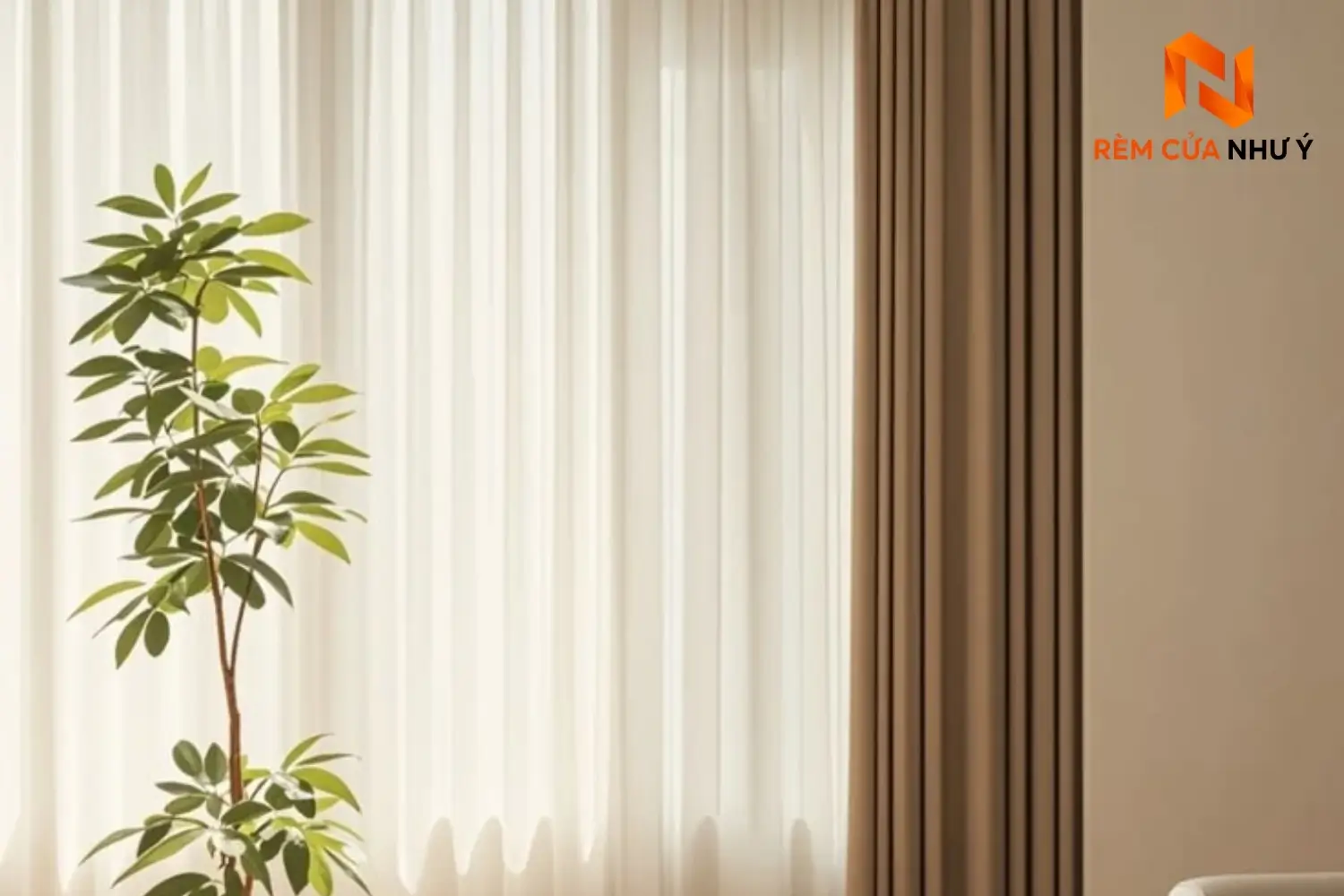 Rèm voan NY01 kết hợp rèm vải 2 lớp tạo không gian phòng ngủ riêng tư, tinh tế.