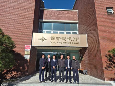 SACOM VISITS AND WORKS WITH YONGSUNG IN KOREA