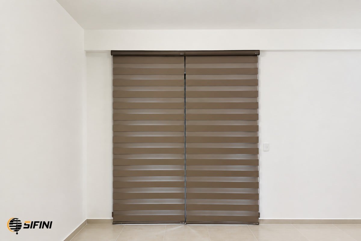 rèm cầu vồng