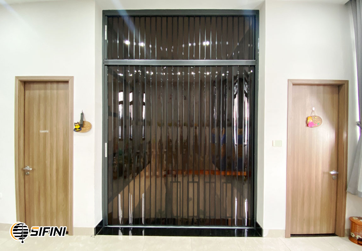 Cửa xếp lá nhựa trà