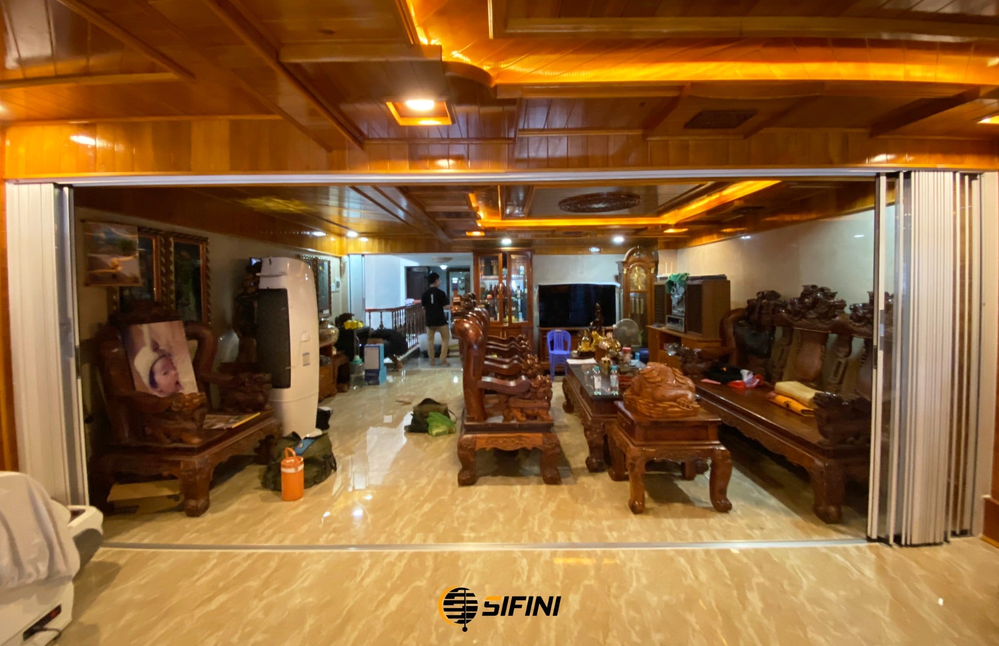 Cửa xếp lá nhựa trong
