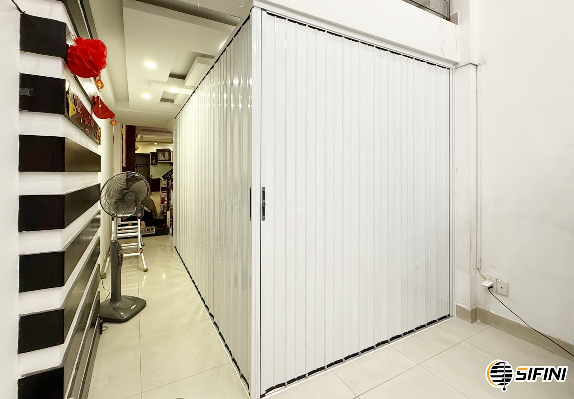 Cửa xếp lá nhôm trắng
