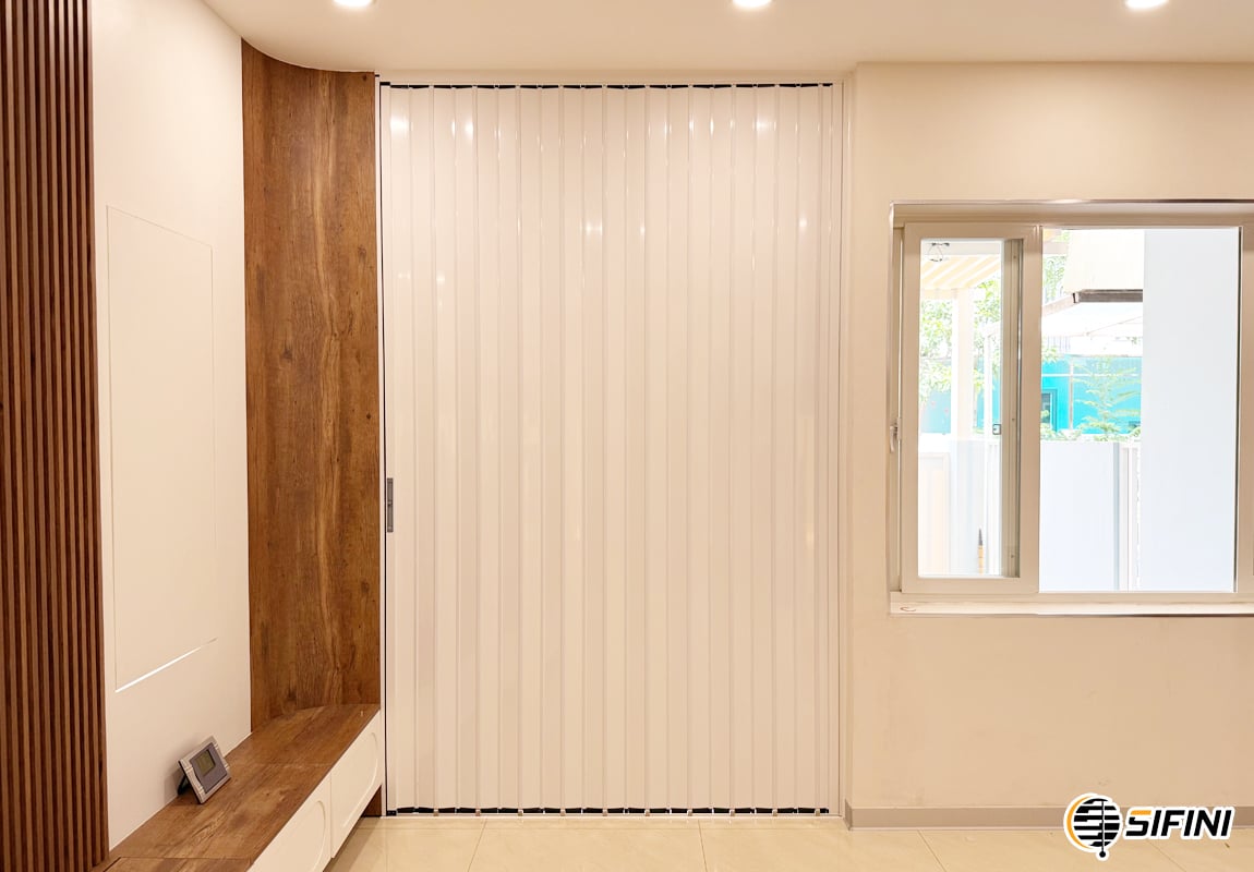 Cửa xếp lá nhôm trắng