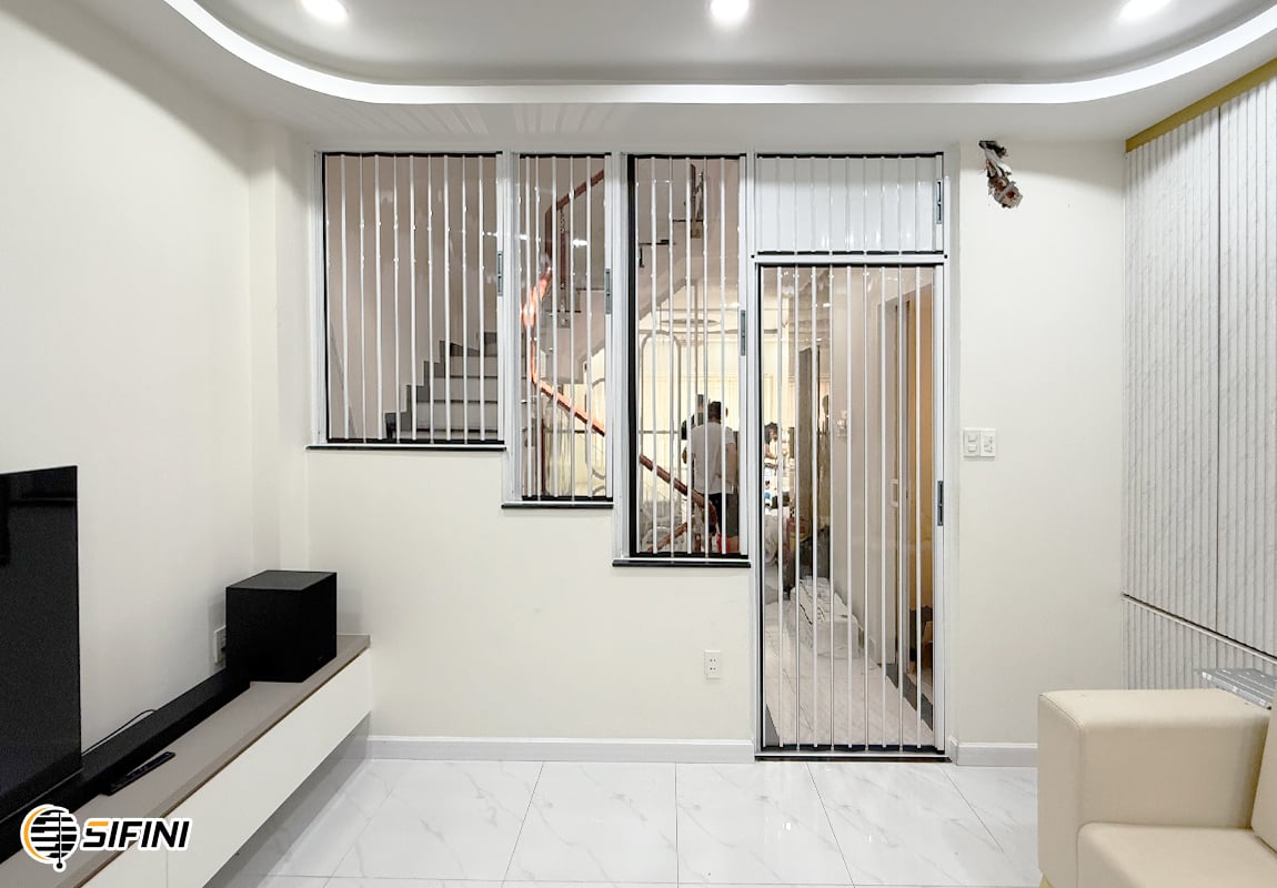 Cửa xếp lá nhựa trong