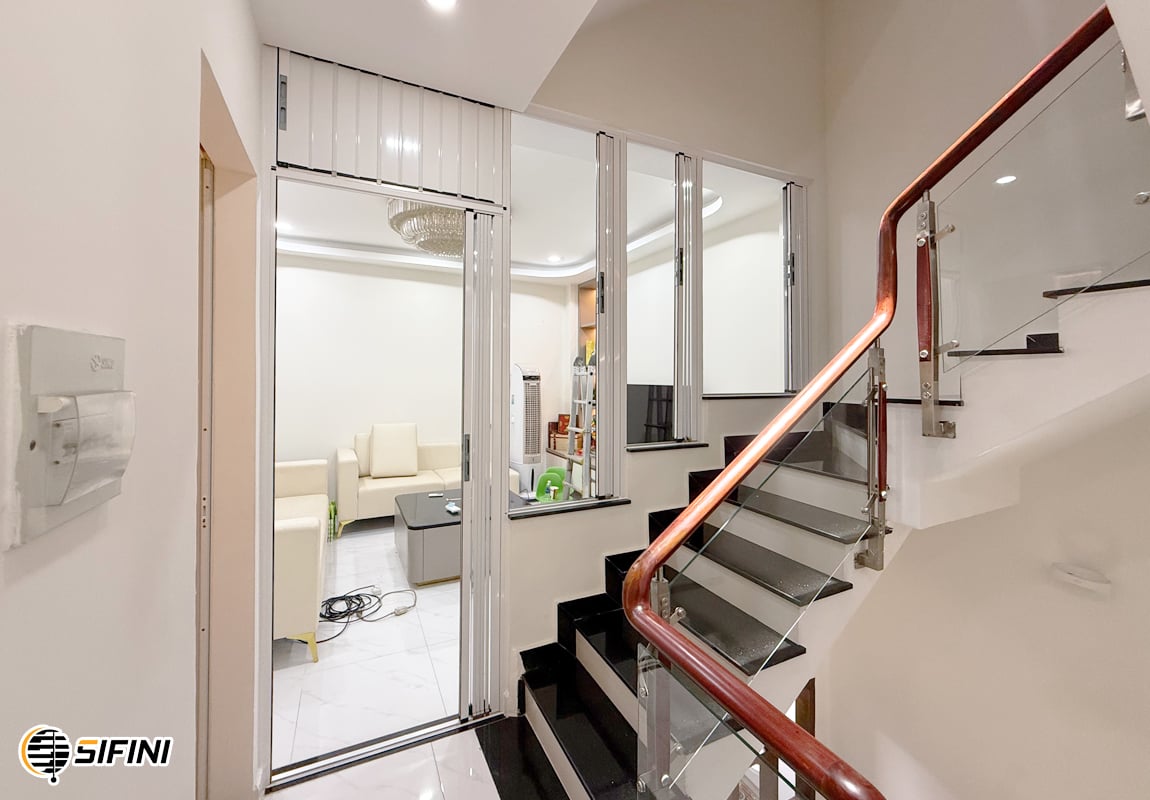 Cửa xếp lá nhựa trong