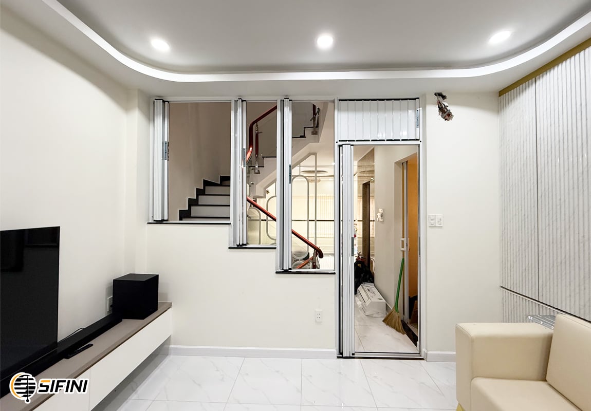 Cửa xếp lá nhựa trong