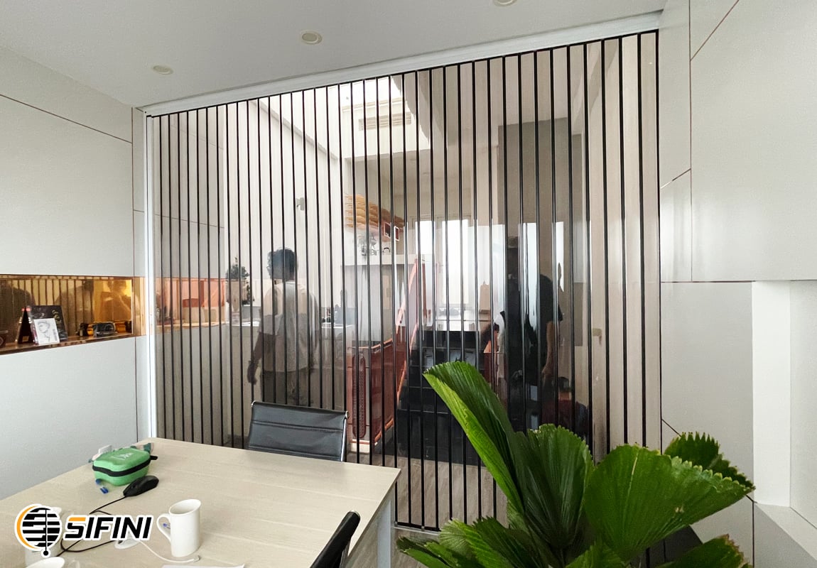 Cửa xếp lá nhựa trà