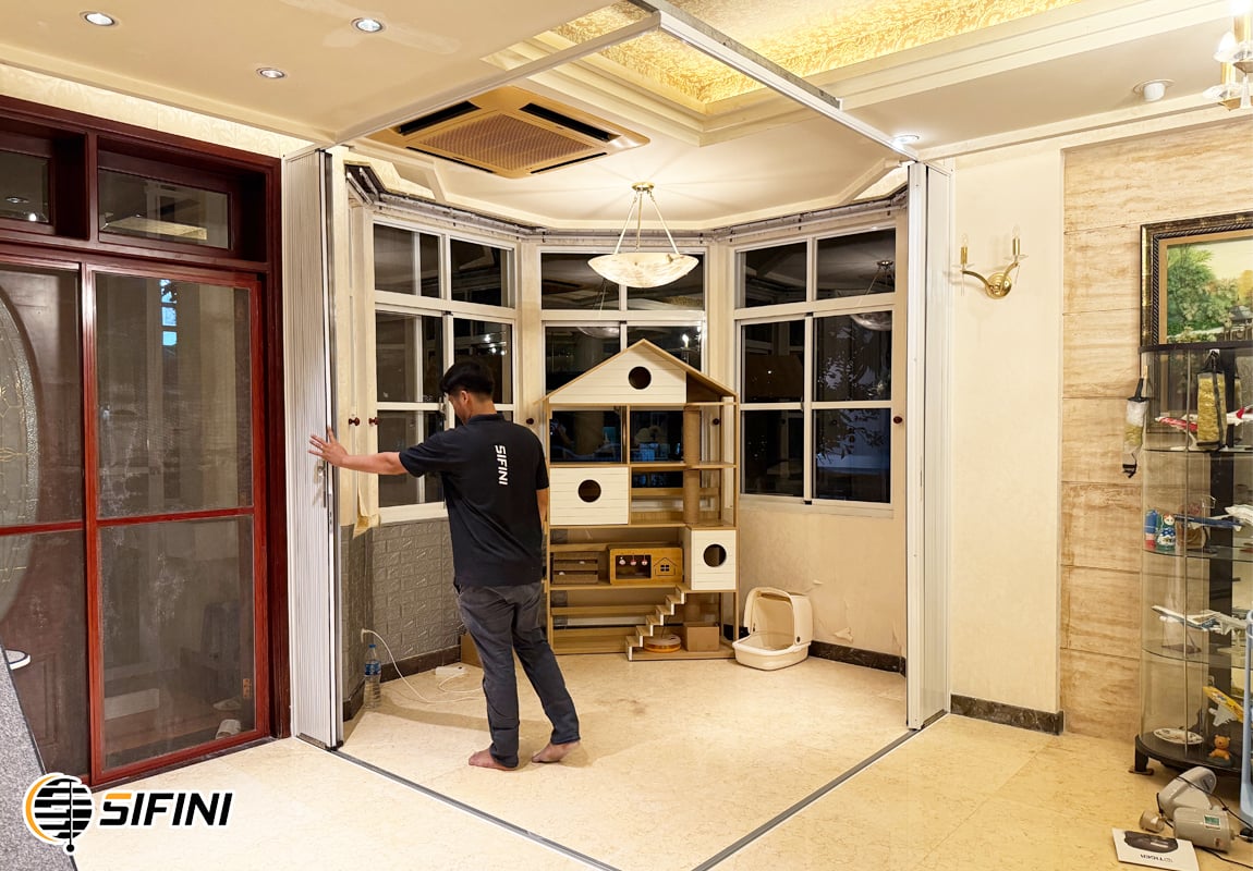 Cửa xếp lá nhựa trong