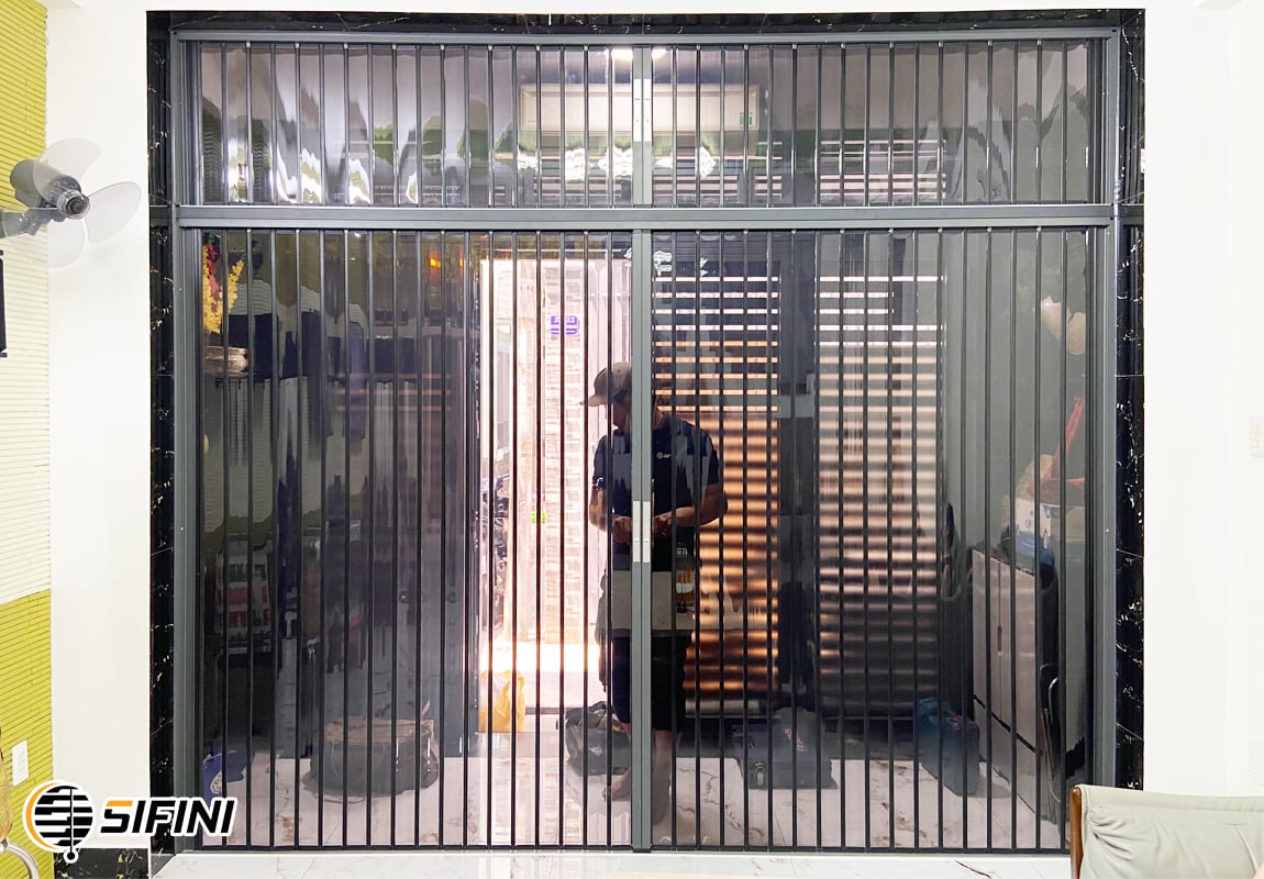 Cửa xếp lá nhựa trà